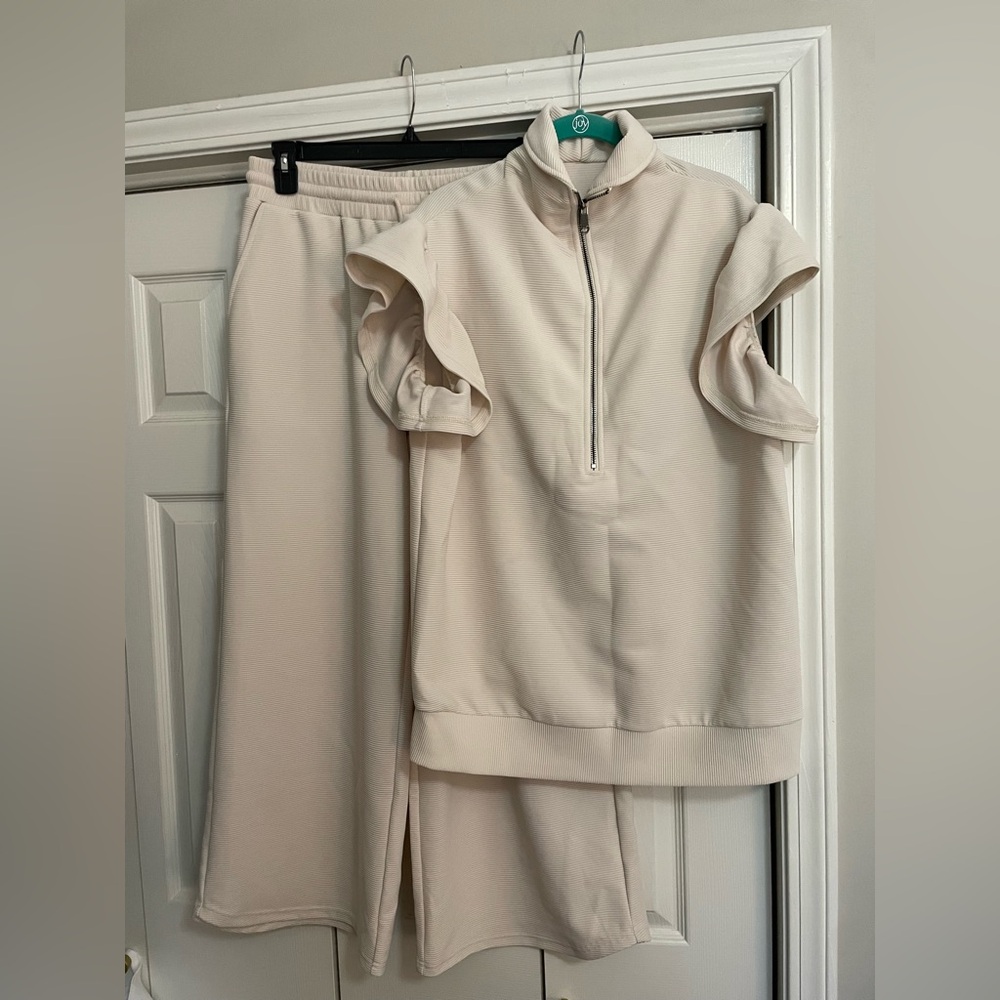Elegant Cream Women's Pants & Top Set